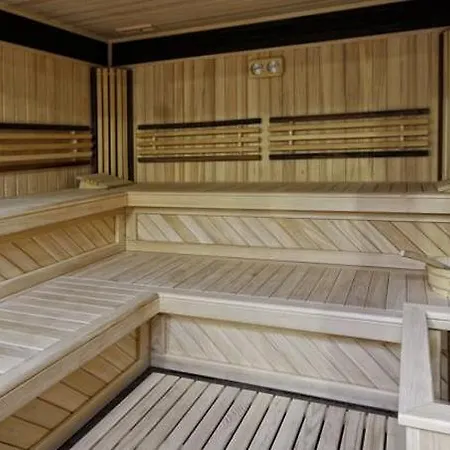 지야 호텔 포드고리차